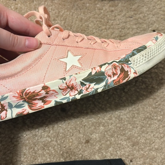 pink floral converse - Picture 2 of 6